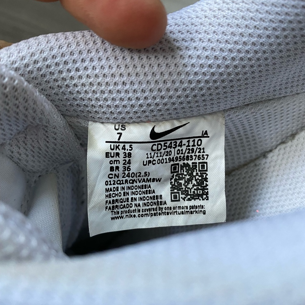 SOLD ‼️ - Picture 6 of 7